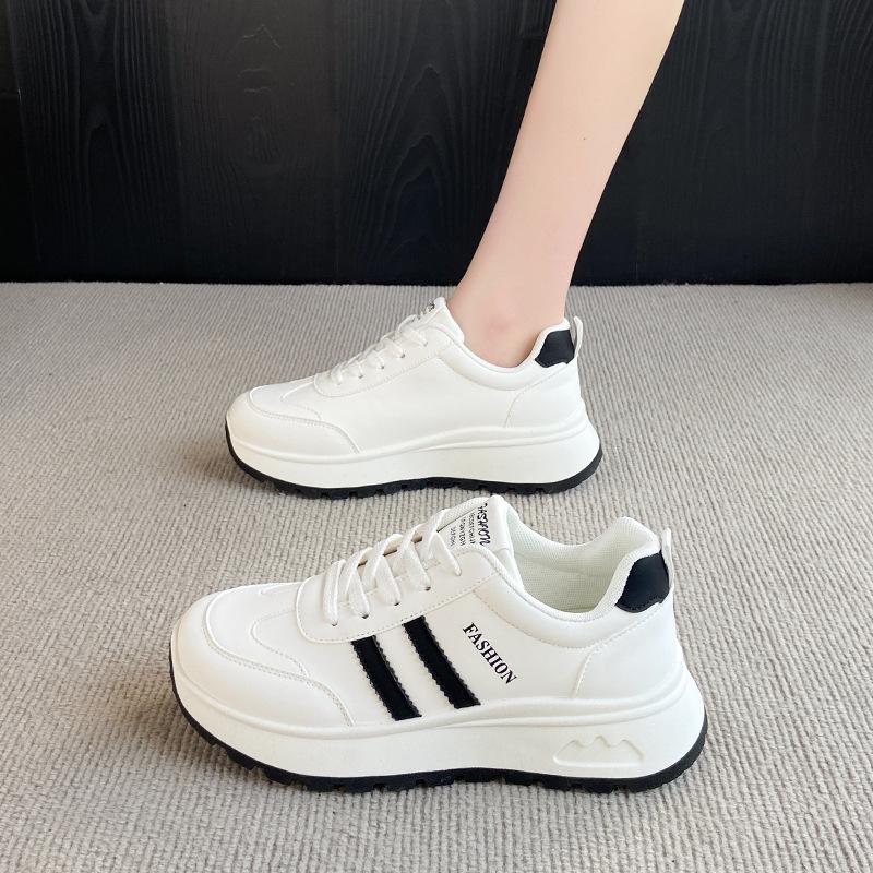 Height-increasing shoes 2025 new popular women's shoes autumn sports shoes children stand for a long time with thick soles and not tired feet casual