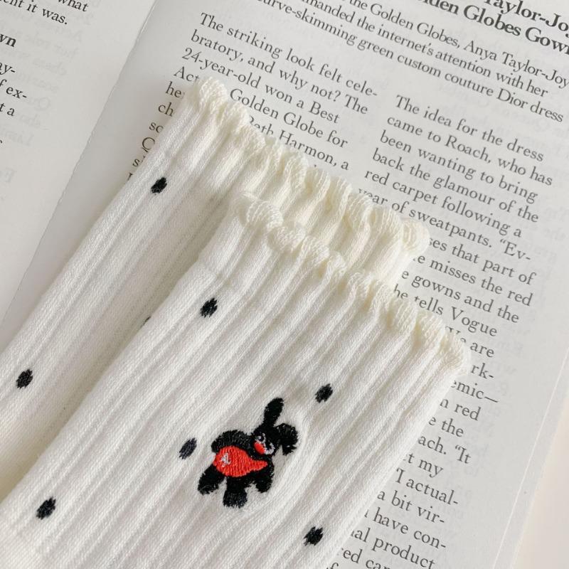 Cartoon-embroidered Mid-top Girls' Fashionable and Versatile Cotton Socks, Simple and Simple Commuting Style, Cute Girls' Long Socks