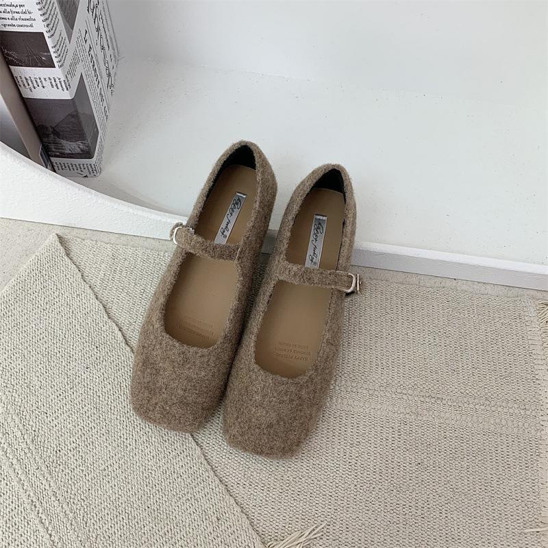 

French flat-bottomed retro suede Mary Jane single shoes women s shoes 2025 new spring and autumn versatile square beanie shoes 40