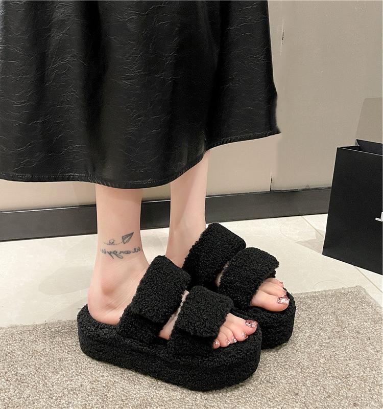 Fashion Med Shoes Woman 2024 House Slippers Platform Fur Flip Flops Pantofle Flock Plush New Massage Flat Hook & Loop Slides with Fur Ro