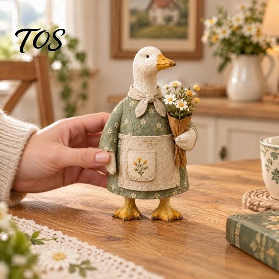 Garden Landscaping Supplies Rustic Goose Figurine, Resin Statue with Apron Holding Flowers, Vintage Style Figurines Cute Animal Ornament for