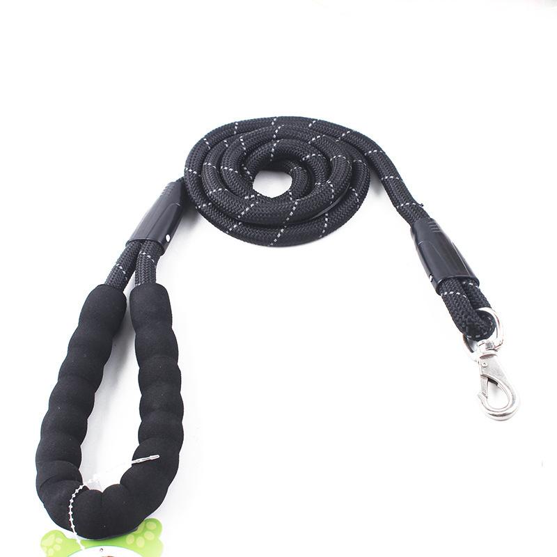 Pet leash Outdoor walking dog round leash dog leash dog reflective large dog spring hook explosion-proof rushing dog leash