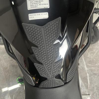 BYEMTTY 3D Traction Pad Tank Kit for Ninja 400 (2018-2024), Ninja 250 (2019-2024), Z250 (2019-2024), and Z400 (2018-2024) Tank Pad (Black)