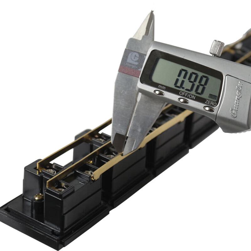 MAXCENT Industrial PDU Cabinet Power Strip
