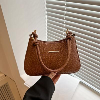 Foreign Style High-value Underarm Bag Women's 2025 Spring New Temperament Light Luxury Retro Fashion Simple Shoulder Bag