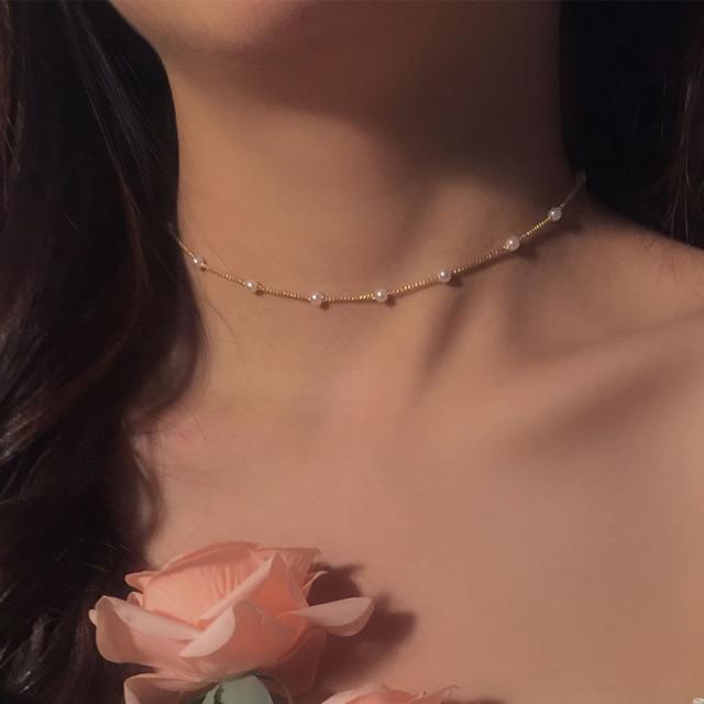 Modish Fashionable Butterfly Crystal Stone Pearl Pendant Necklaces Bold Statement Clavicle Pearl Chain Layered Necklaces Trend Butterfly Collar