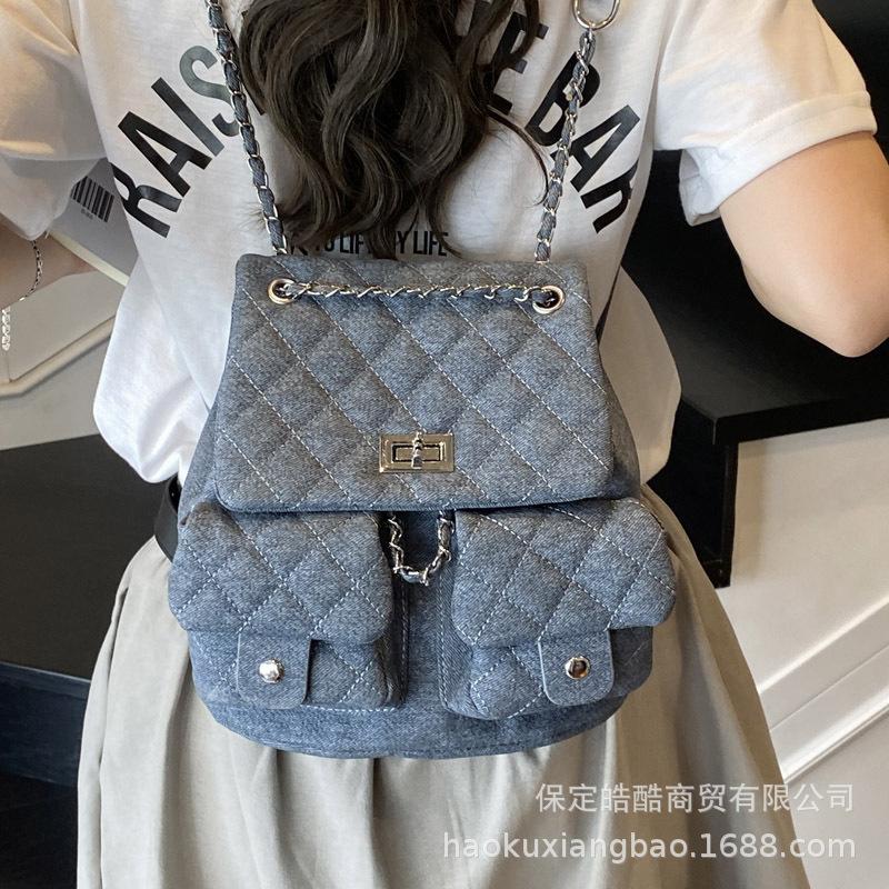 

Рюкзак ромбовидной формы, большая вместительная сумка, женский летний 2025, новый простой высококлассный рюкзак, модный универсальный школьный рюкзак светло-синий