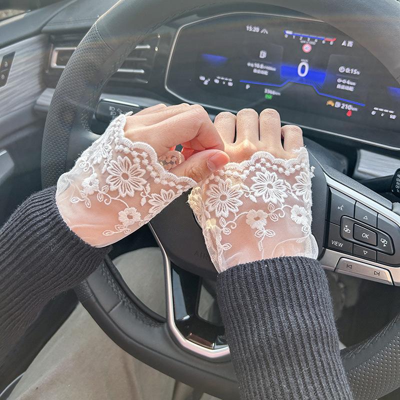 Female Dress Pleated Ruffles Horn Cuffs White Embroidery Floral Lace Fake Sleeves Double Layer Sweater Wristband