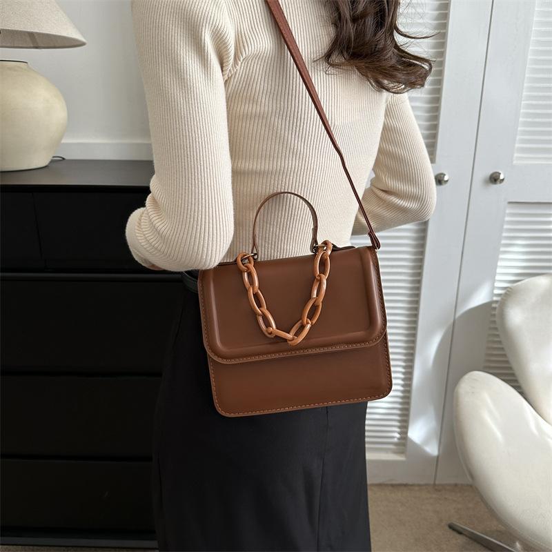 Solid Color Retro 2025 Autumn New Fashion Simple Casual Chain Shoulder Crossbody Portable Small Square Bag