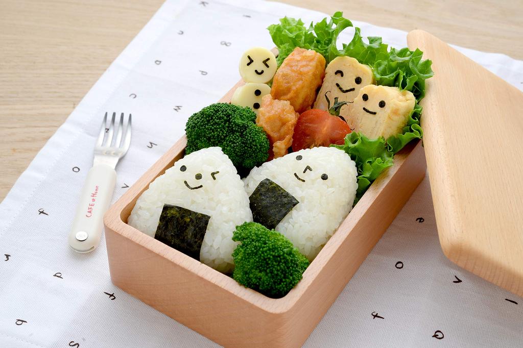 Ernest Character Bento 3 Shapes a favorite brand of major restaurants (Seaweed Punch) Mini, Types, Easy-to-Cut (Smiling Punch), A-77096,