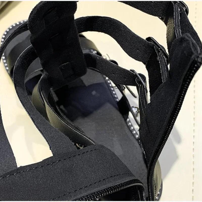 Sommer Sandalen für Damen, Römischer Stil, Sandalen mit Nieten und Cut-Outs, Reißverschluss hinten, Vielseitige Freizeitsandalen