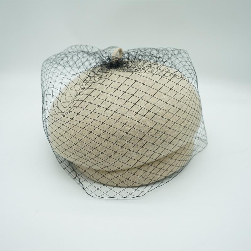 Japanese Retro Beige Mesh Wool Asymmetrical Beret Women'S Autumn And Winter French Elegant Felt Top Hat Versatile