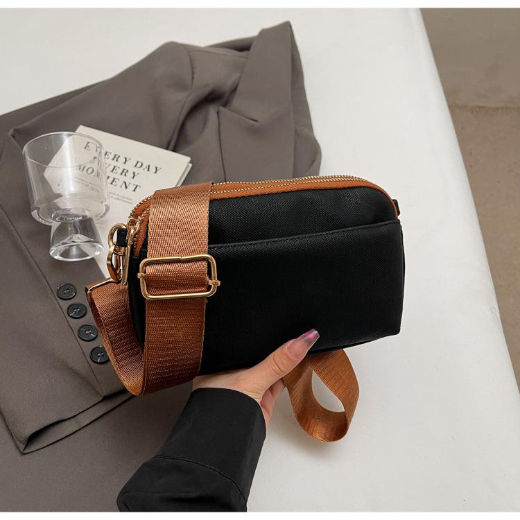 Fashion Messenger Bag Small Square Bag Women's Bag Niche Solid Color New Versatile Simple Women's Shoulder Bag