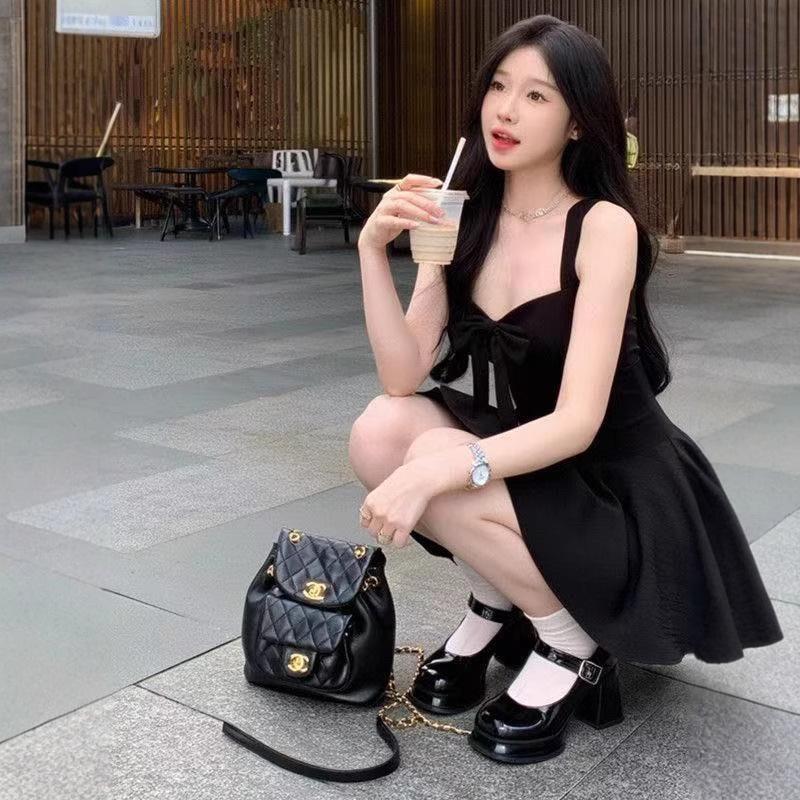 Red Bow V-neck Vest Dress Women's Summer High-end Feeling Rich Family Daughter Feeling Skirt Waist A-word Short Skirt