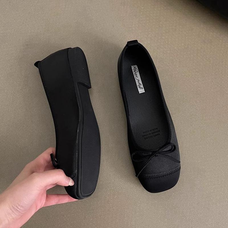 Fashion SUOJIALUN 2025 New Spring Women Flat Shoes Fashion Round Toe Shallow Slip On Ladies Ballet Shoes Soft Leather Eelgant Boat Shoes