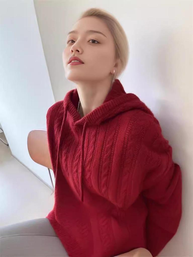 Women's Hooded Pure Wool Cable Knit Sweater - Loose Slimming Fit, Solid Color, Ideal for Autumn/Winter
