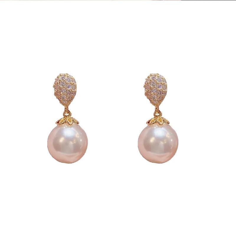 Water Drop French Pearl Earrings Women'S Exquisite Fashion Retro Trendy Stud Earrings Light Luxury Earrings Copper