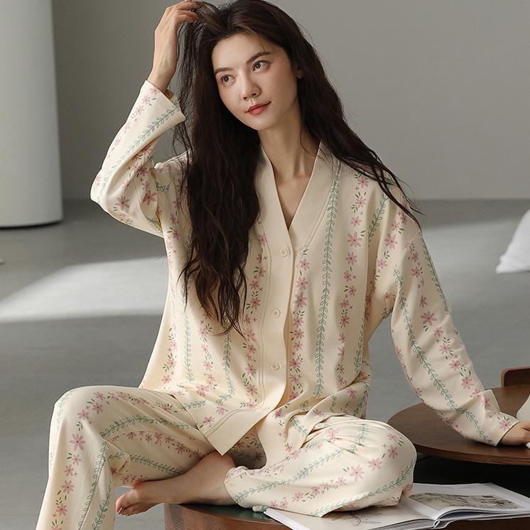2026 Women's Milk Silk Pajamas Set: V-Neck Cardigan, Long Sleeve, Long Pants, Thin Polka Dot Print for Spring and Autumn