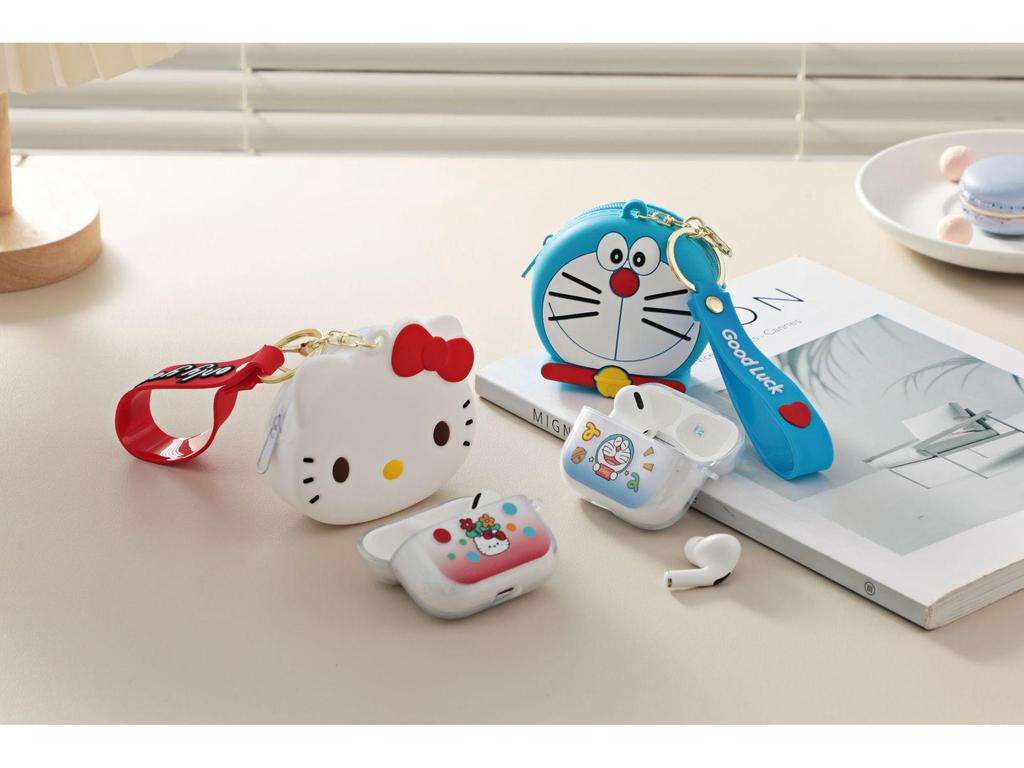 Kreskówkowe Silikonowe Etui Ochronne z Portmonetką na Monetę na Zamek Błyskawiczny, Wykwintny Zegarek LED i Bezprzewodowe Słuchawki Bluetooth TWS