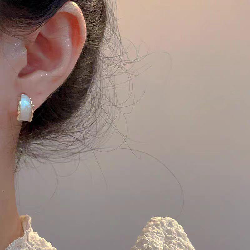 French Retro C-Shaped Glaze Drop Earrings: Elegant, Versatile, Unique Luxury for Women