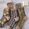 5 Pairs Vintage Japanese Women's Mid Calf Socks 3D Embroidery Floral Print Boho Ethnic Pattern All-Season Casual Stacked Socks