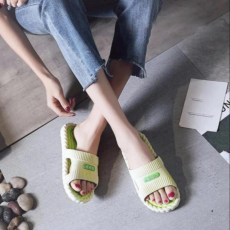 Sommer-Badezimmer-Badewanne, rutschfeste Herren- und Damen-Hausschuhe mit dicken Sohlen, Sandalen und Hausschuhe