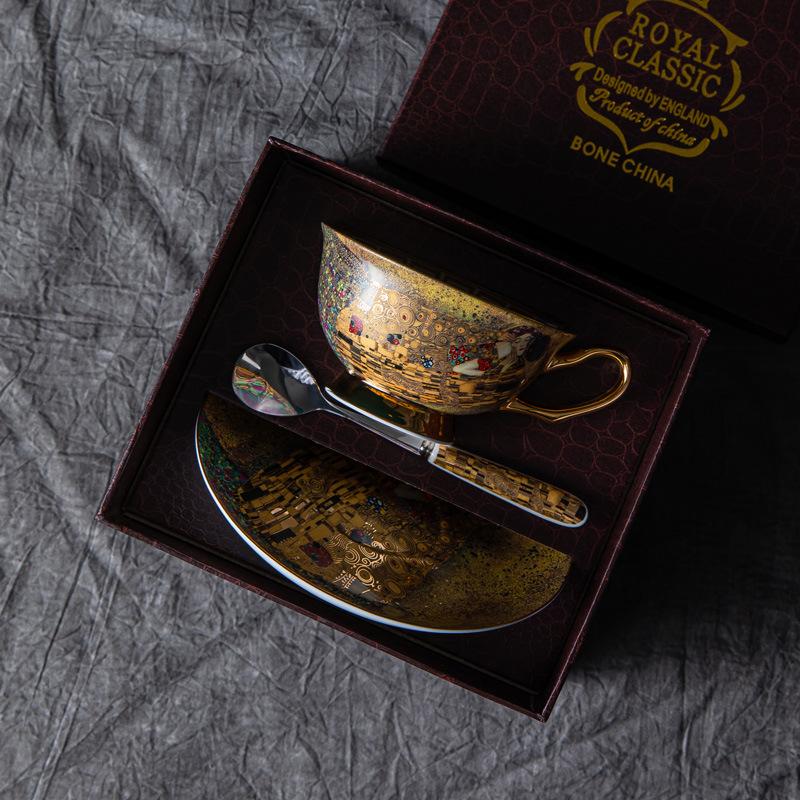

Европейский костяной фарфор керамическая чашка для кофе тарелка ложка набор английский послеобеденный чай чашка для кофе домашний чайный сервиз 200-400ml
