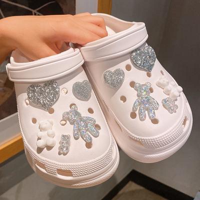 Süße Glitter Bär Charms Schuhe Dekorationen PVC Schnalle Clogs Hausschuhe Zubehör Kind Mädchen Geschenk