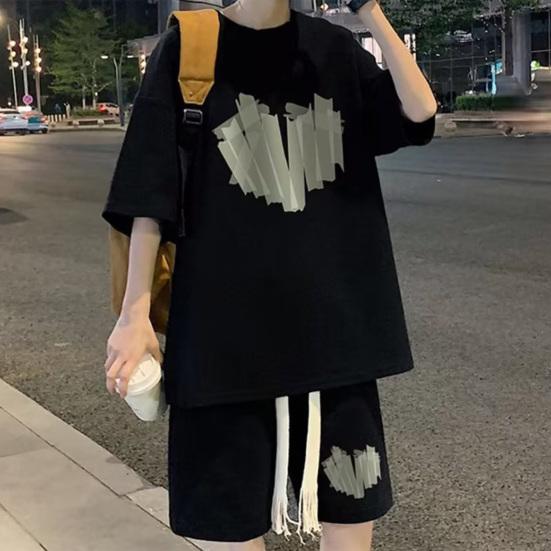 2Pcs/Set Men Summer Outfit Round Neck Short Sleeve Tops Wide Leg Shorts Set Heart Pattern Loose Fit Tracksuit