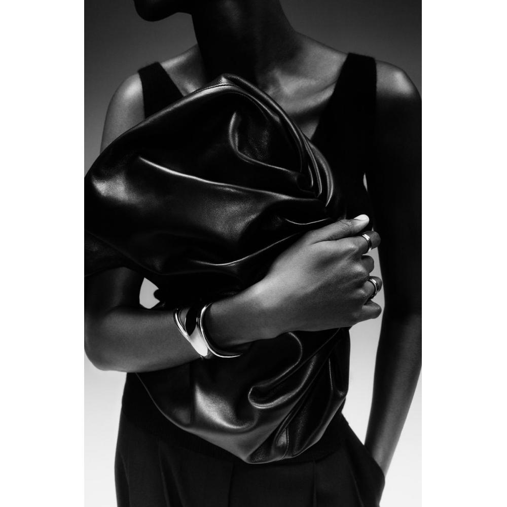 

Cos Japan Cloud Tote Bag Leather Black/NOSIZE