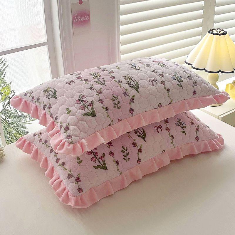 Verdicktes Kissenbezug-Set aus Milchsamt für den Wintergebrauch zu Hause, Kissenbezug aus Korallensamt mit einem Kissenkern