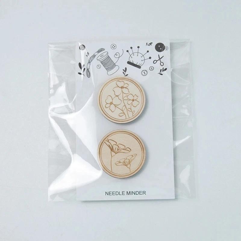 2Pcs Cross Stitch Wood Needle Minder Round Sewing Magnet Needle Keeper Embroidery Carved Flower Pattern Needlework Accessories