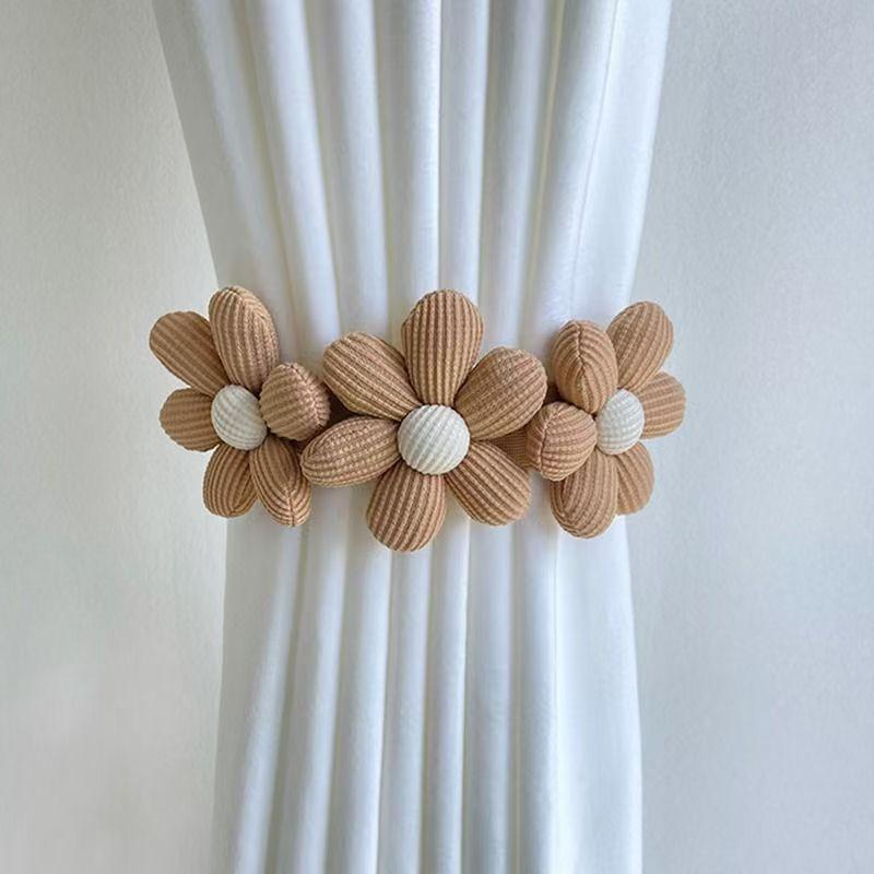 Cute Khaki White Warm Color Plush Bear Flower Curtain Tie Kids Girl Bedroom Livingroom Curtain Folding Bind Rope Home Decoration