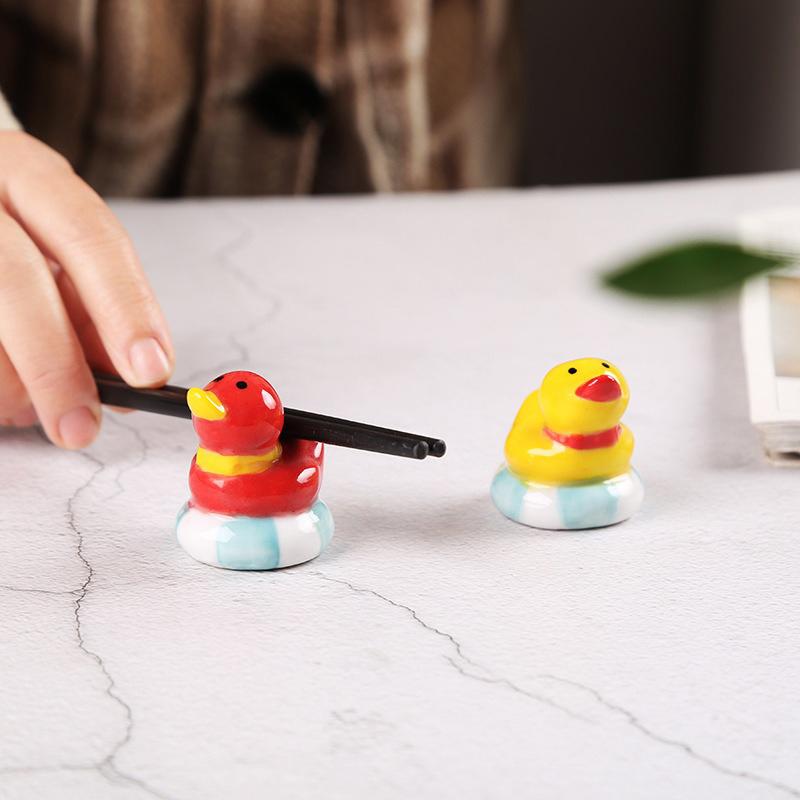 Cute Duck Ceramic Chopstick Holder Tableware Japanese Underglaze Restaurant Simple Oval Spoon Bracket Utensil for Kitchen