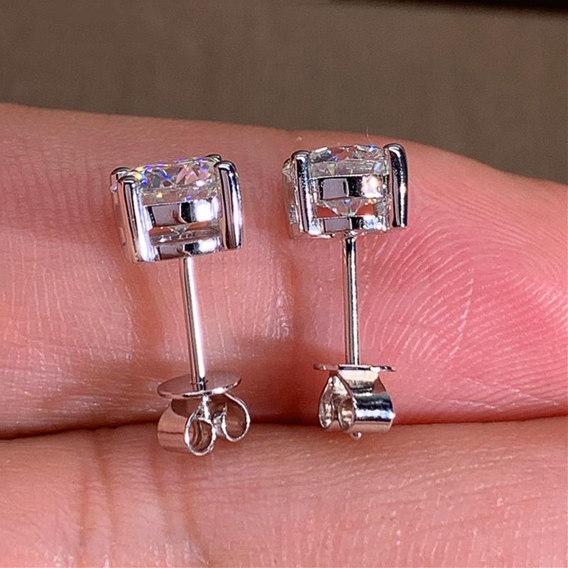 Classic 4 Claws Cubic Zirconia Women Earrings Crystal CZ Stone Minimalist Ear Stud Luxury Wedding Eternity Jewelry 2021