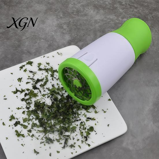 Manual Food Processor for Herbs Herb Grinder, Anti-Slip Grip Stainless Steel Blade Cutter, Portable Vegetable Mincer Pasta Handheld