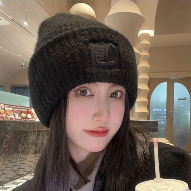 Keep Warm In Autumn and Winter, Thicken Ear Protectors, Large Head Circumference, Versatile Face, Small Pile of Hat Women