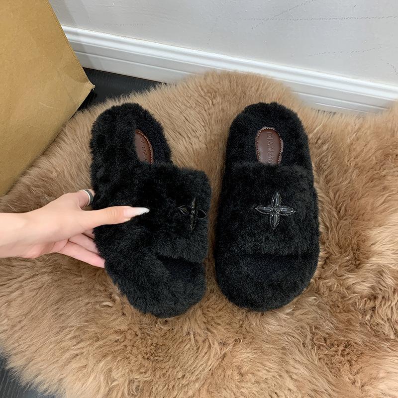Fashion thick-bottomed shit-stepping fluffy slippers for women to wear autumn and winter new ins wind one-word cotton slippers