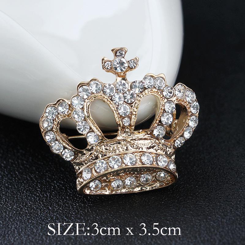 Spilla Corona di Perle e Strass di Cristallo Coreano - Spilla Versatile per Sciarpe da Donna con Spedizione Gratuita
