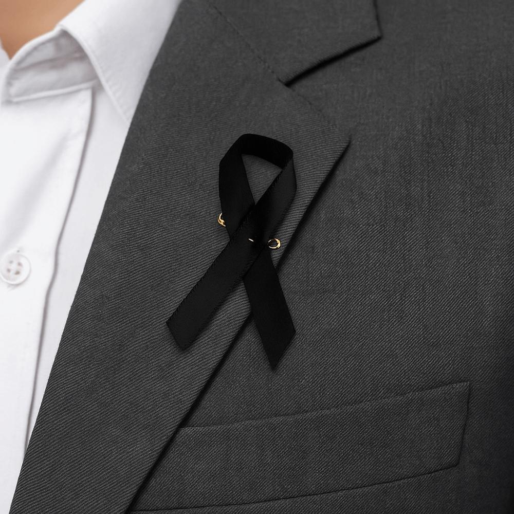 50 Stück Hautkrebs Beerdigungen Gedenk-Anstecker Aufklärung Trauer-Abzeichen Brosche Party