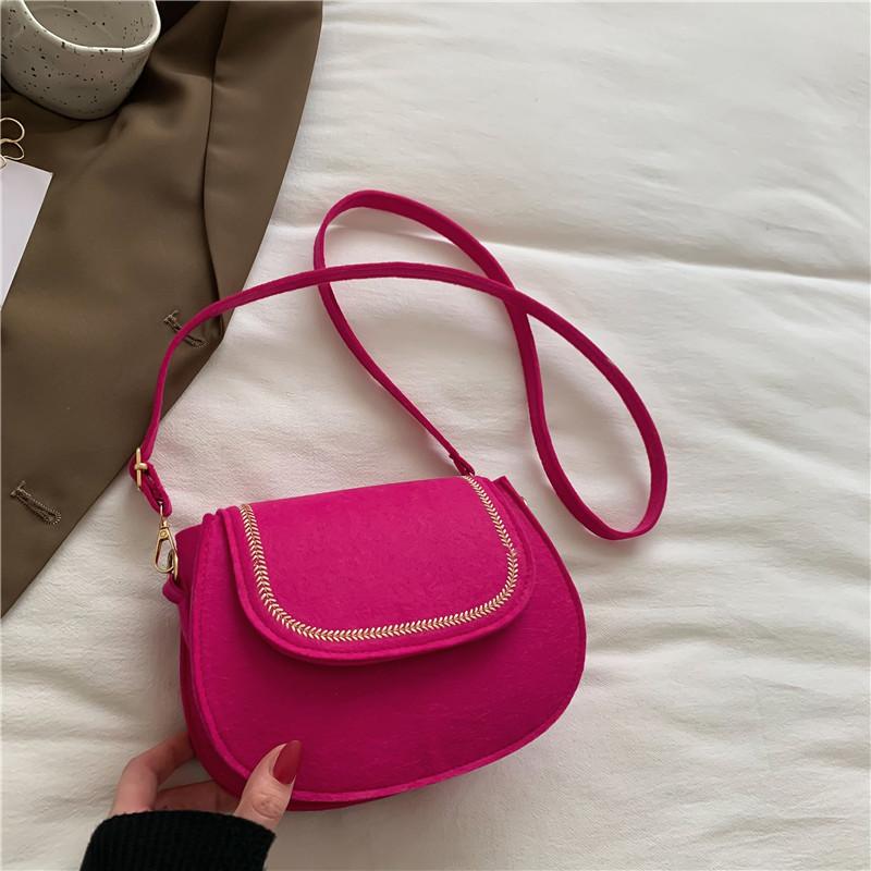 Шикарная розовая фетровая сумка кроссбоди 2023 весенняя коллекция повседневная сумка для поездок розовый