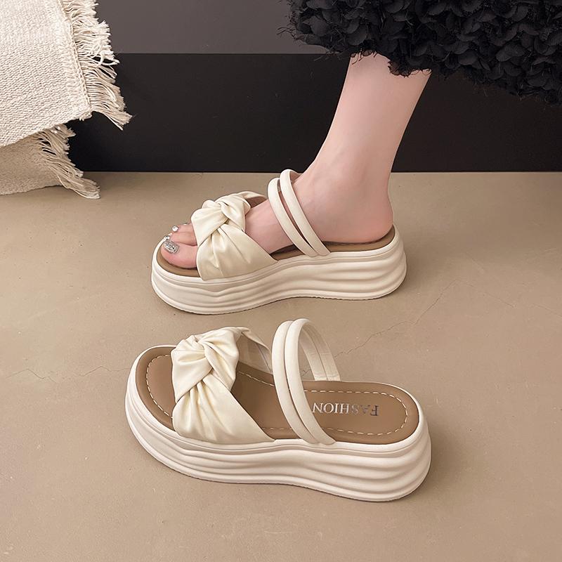 2025New Summer Fashion Women's Slippers PVC Outsole Ins Trendy Korean Style Thickened Outer Wear Floral Pattern Leisure Style S