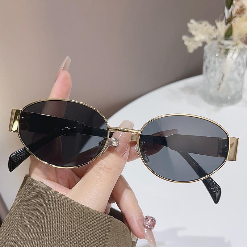 Sexy Small Oval Women Sunglasses Trendy Luxury Metal Frame UV400 Shades Classic Vintage Eyewear for Female