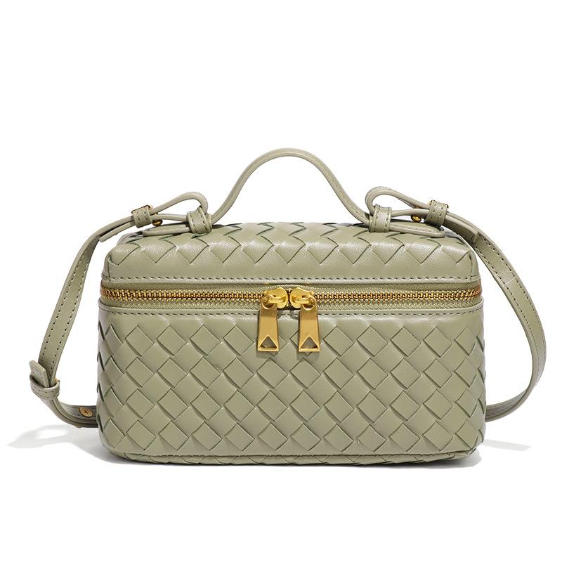 New Classic Handmade Woven Box Bag, Fashionable Handheld Makeup Bag, Single Shoulder Crossbody Box, Tofu Small Square Bag