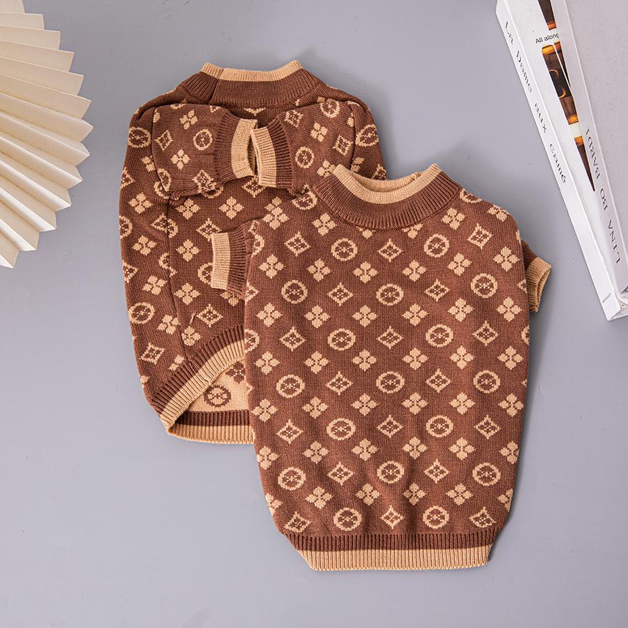 New Luxurious Pet Sweater Winter Fashion Trendy Brand Dog Clothes for Schnauzers and Small Dogs