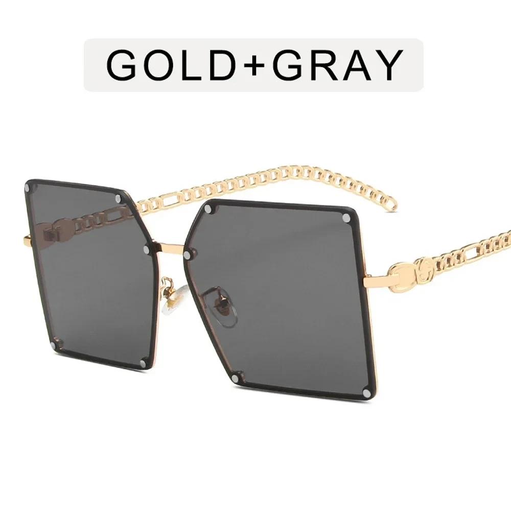 New Fashion Oversize Gradient Sunglasses Women Vintage Alloy Chain Frame Rivet Square Sun Glasses Female Elegant Shades