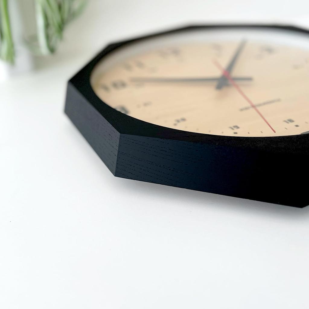 KATOMOKU Muku Clock 8 Octagonal Black km-81BKRCS8 Wall Clock with Continuous Second Hand, 30.0cm Diameter (SKP Radio-Controlled Clock)