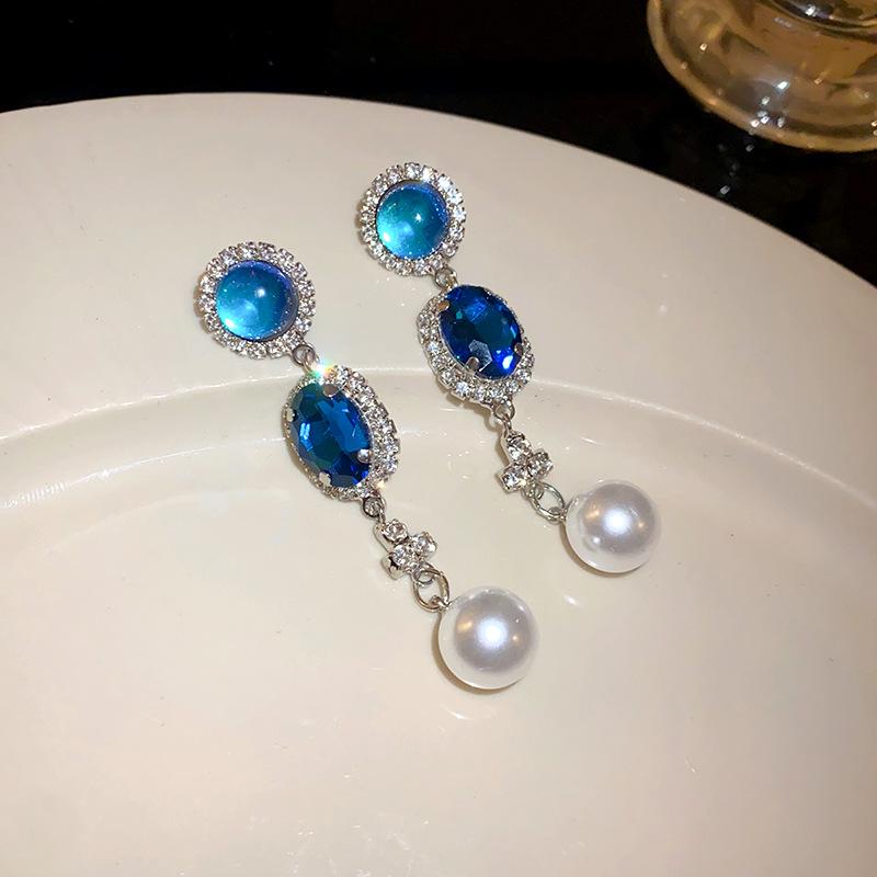 Diamond-set oval pearl fringed necklace French retro premium clavicle chain niche versatile temperament earrings