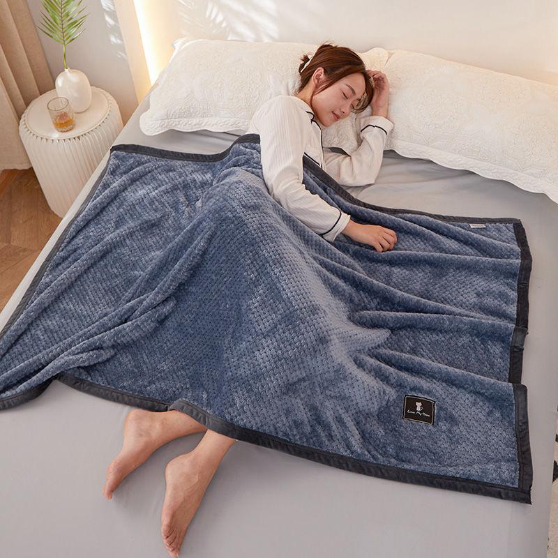 Flannel Fleece Blanket Office Nap Blanket Air-Conditioning Throw Coral Fleece Bed Sheet Blanket Lunch Break Blanket