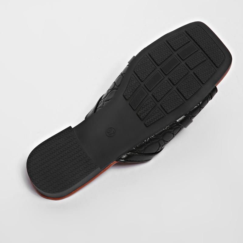 Fashion 2025 Summer New Women's Open Toe Slippers Hot Sale Plus Size Square Toe Low Heel Sandals Outdoor Casual Daily Slippers Zapatos